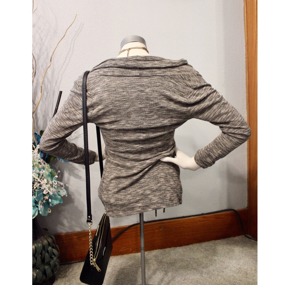 Tunic - Picture 3 of 7
